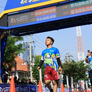 Race photo from SURABAYA ISOPLUS MARATHON 2026