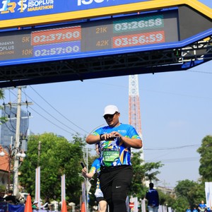 Race photo from SURABAYA ISOPLUS MARATHON 2026