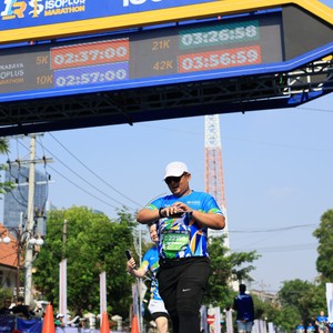 Race photo from SURABAYA ISOPLUS MARATHON 2026