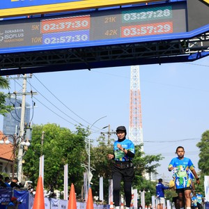 Race photo from SURABAYA ISOPLUS MARATHON 2026