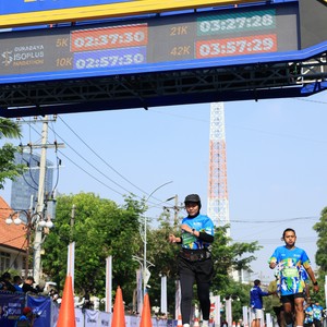 Race photo from SURABAYA ISOPLUS MARATHON 2026