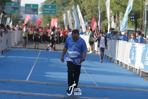 Race photo from Jabar Run 10K 2024