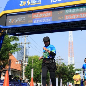 Race photo from SURABAYA ISOPLUS MARATHON 2026