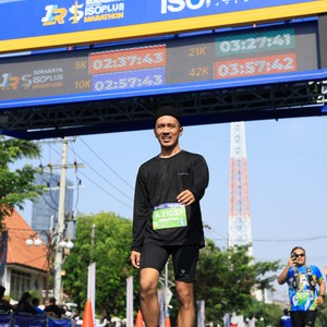 Race photo from SURABAYA ISOPLUS MARATHON 2026