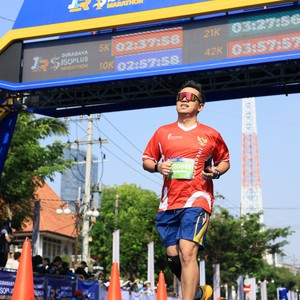 Race photo from SURABAYA ISOPLUS MARATHON 2026