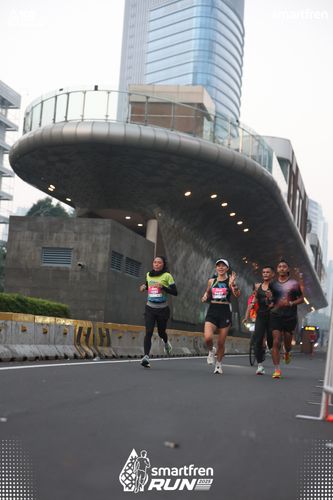 Race photo from Smartfren Run 2025 