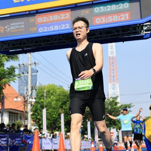 Race photo from SURABAYA ISOPLUS MARATHON 2026