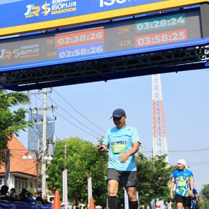 Race photo from SURABAYA ISOPLUS MARATHON 2026