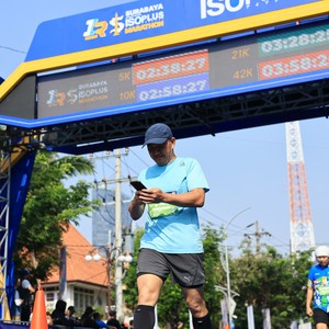 Race photo from SURABAYA ISOPLUS MARATHON 2026