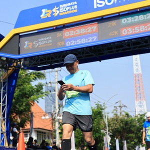 Race photo from SURABAYA ISOPLUS MARATHON 2026