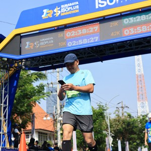 Race photo from SURABAYA ISOPLUS MARATHON 2026