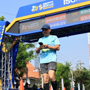 Race photo from SURABAYA ISOPLUS MARATHON 2026