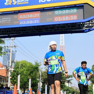 Race photo from SURABAYA ISOPLUS MARATHON 2026