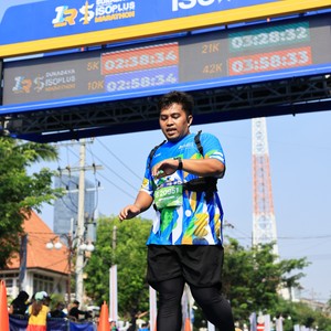 Race photo from SURABAYA ISOPLUS MARATHON 2026