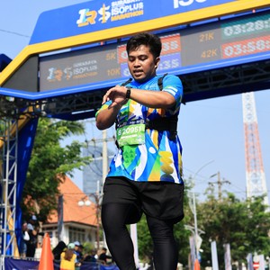 Race photo from SURABAYA ISOPLUS MARATHON 2026