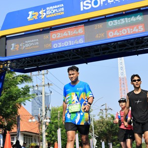 Race photo from SURABAYA ISOPLUS MARATHON 2026