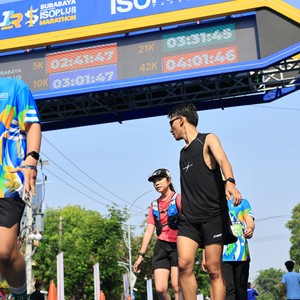 Race photo from SURABAYA ISOPLUS MARATHON 2026