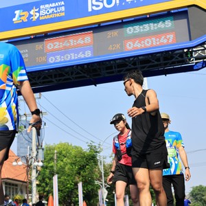 Race photo from SURABAYA ISOPLUS MARATHON 2026