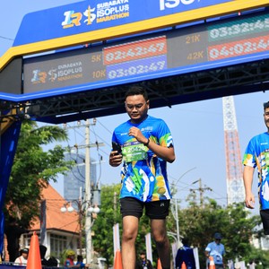 Race photo from SURABAYA ISOPLUS MARATHON 2026