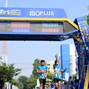 Race photo from SURABAYA ISOPLUS MARATHON 2026