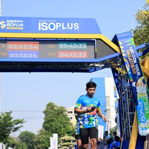 Race photo from SURABAYA ISOPLUS MARATHON 2026