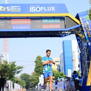 Race photo from SURABAYA ISOPLUS MARATHON 2026