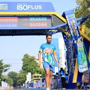 Race photo from SURABAYA ISOPLUS MARATHON 2026