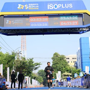 Race photo from SURABAYA ISOPLUS MARATHON 2026