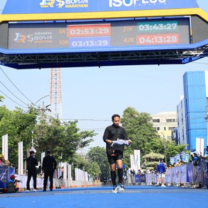 Race photo from SURABAYA ISOPLUS MARATHON 2026