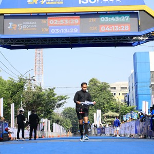 Race photo from SURABAYA ISOPLUS MARATHON 2026