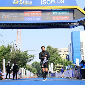 Race photo from SURABAYA ISOPLUS MARATHON 2026