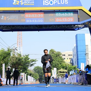 Race photo from SURABAYA ISOPLUS MARATHON 2026