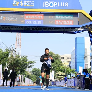 Race photo from SURABAYA ISOPLUS MARATHON 2026