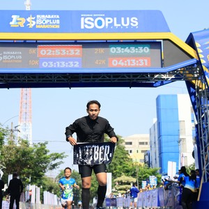 Race photo from SURABAYA ISOPLUS MARATHON 2026