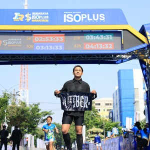 Race photo from SURABAYA ISOPLUS MARATHON 2026