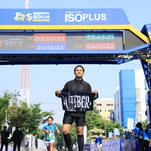Race photo from SURABAYA ISOPLUS MARATHON 2026