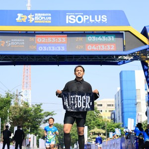 Race photo from SURABAYA ISOPLUS MARATHON 2026
