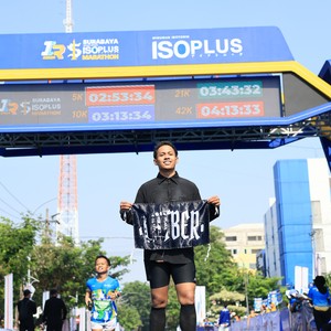 Race photo from SURABAYA ISOPLUS MARATHON 2026