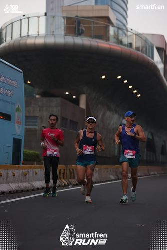 Race photo from Smartfren Run 2025 
