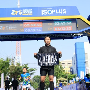 Race photo from SURABAYA ISOPLUS MARATHON 2026