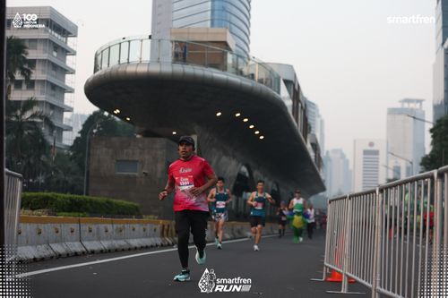Race photo from Smartfren Run 2025 