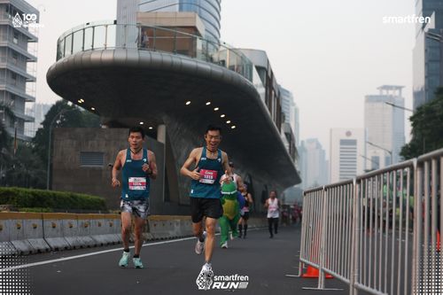 Race photo from Smartfren Run 2025 