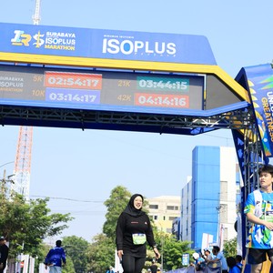 Race photo from SURABAYA ISOPLUS MARATHON 2026