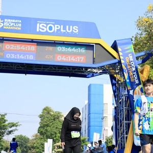 Race photo from SURABAYA ISOPLUS MARATHON 2026