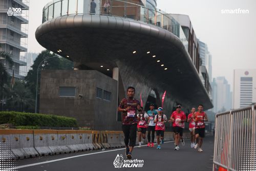 Race photo from Smartfren Run 2025 