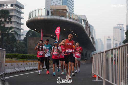 Race photo from Smartfren Run 2025 
