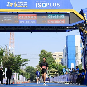 Race photo from SURABAYA ISOPLUS MARATHON 2026