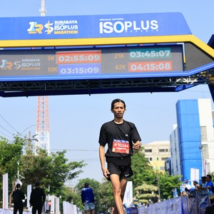 Race photo from SURABAYA ISOPLUS MARATHON 2026