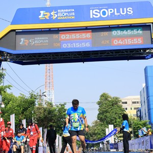 Race photo from SURABAYA ISOPLUS MARATHON 2026