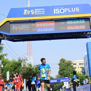 Race photo from SURABAYA ISOPLUS MARATHON 2026